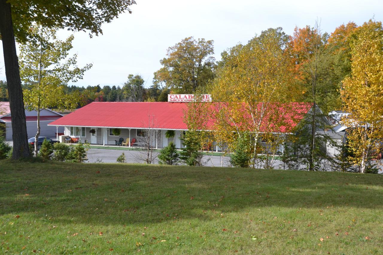 Calabogie Motor Inn Buitenkant foto